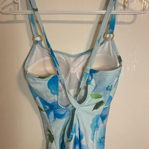 Vintage Leilani One Piece Swimsuit - Picture 2 of 3